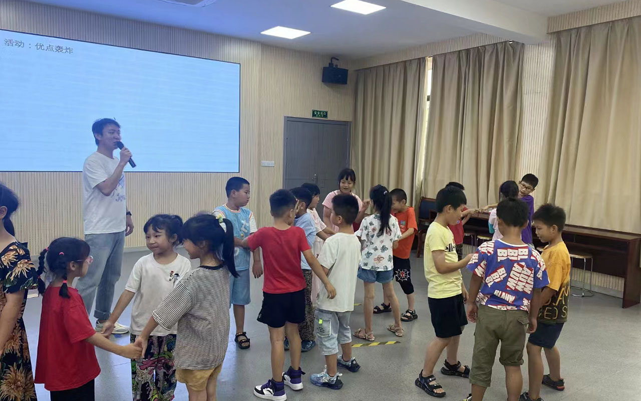 绥化龙观乡中心学校